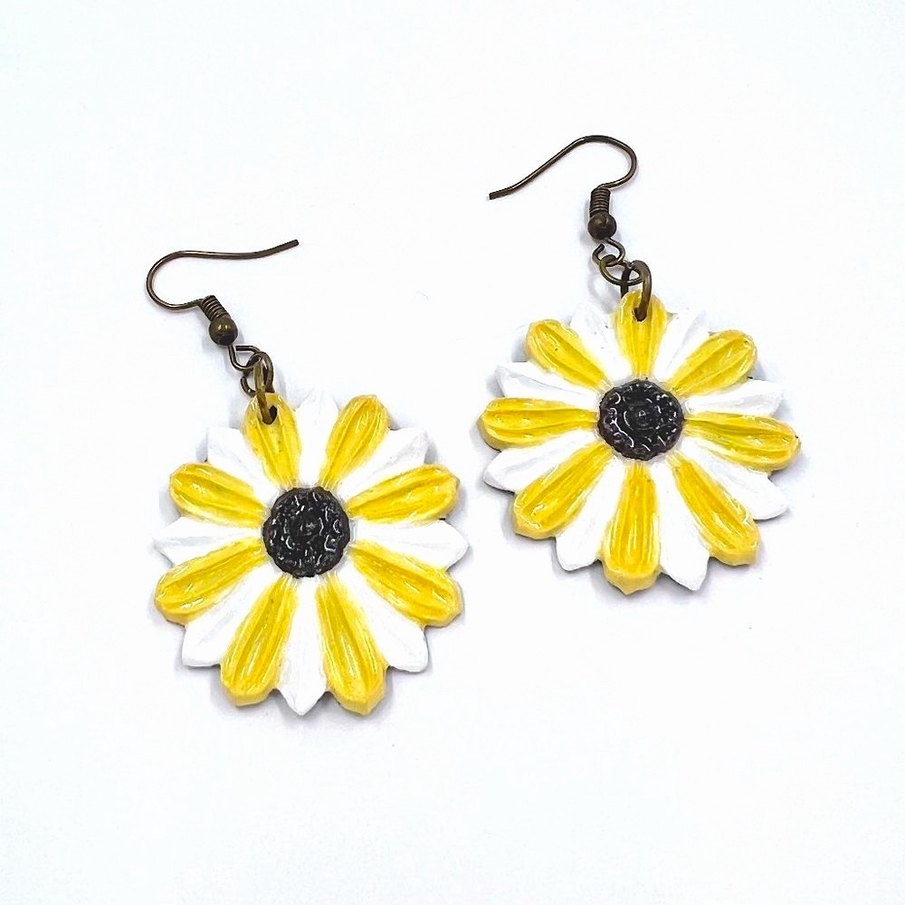 New / Handcrafted - Sweet Yellow & White Flower Brass Tone Fishhook Earrings